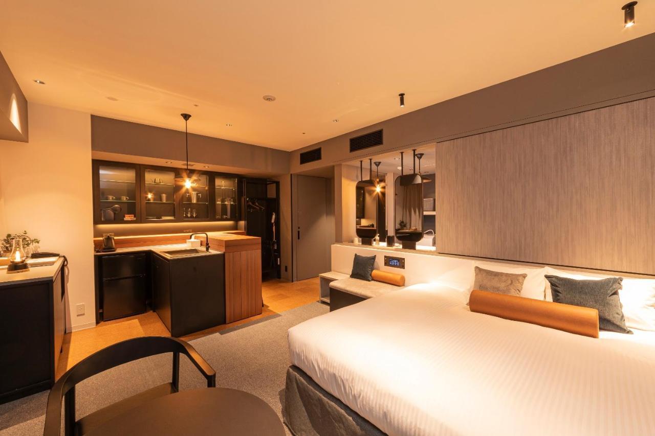 King Room,1583784085:JPEG