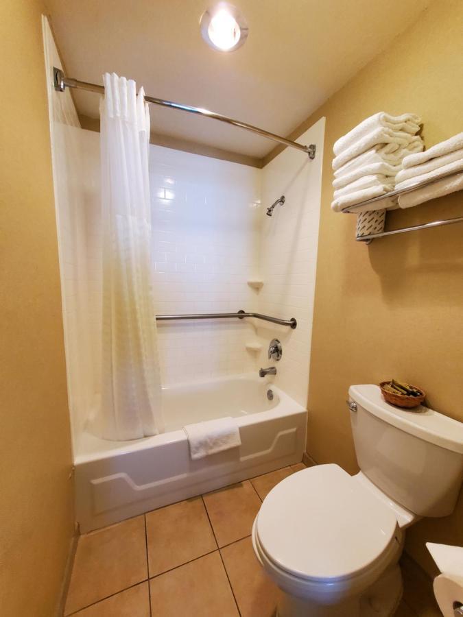 Deluxe King Room Balcony