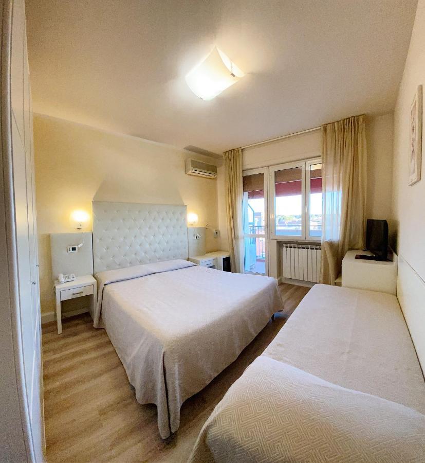 Basic Triple Room