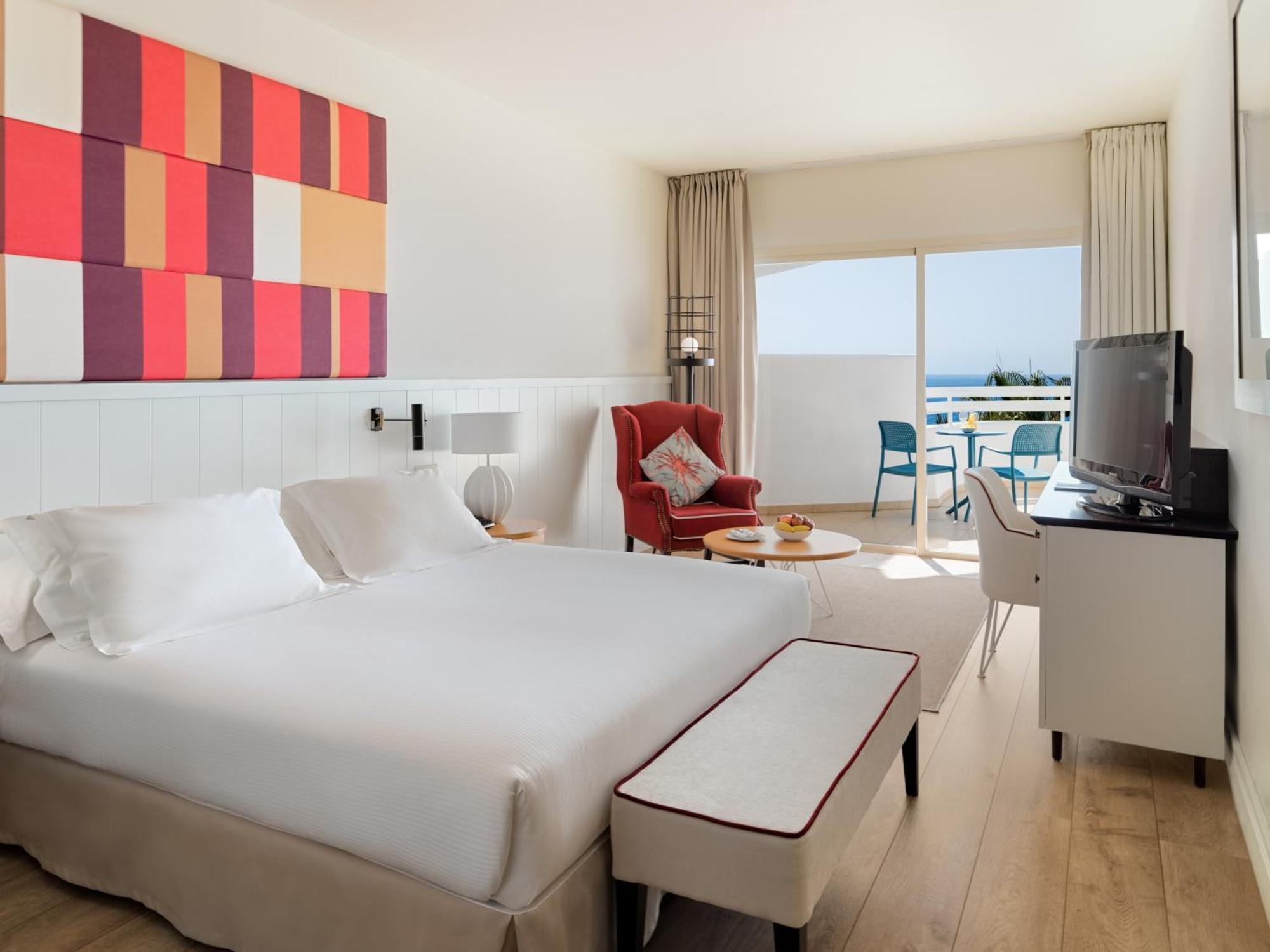 Superior Double or Twin Room Sea View