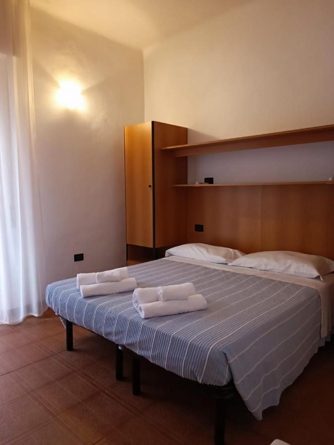 Doppel- oder Zweibettzimmer