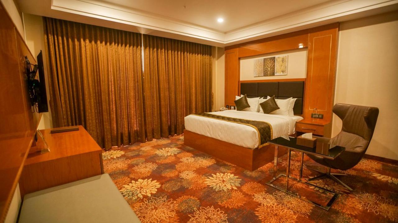 Superior Deluxe Double or Twin Room
