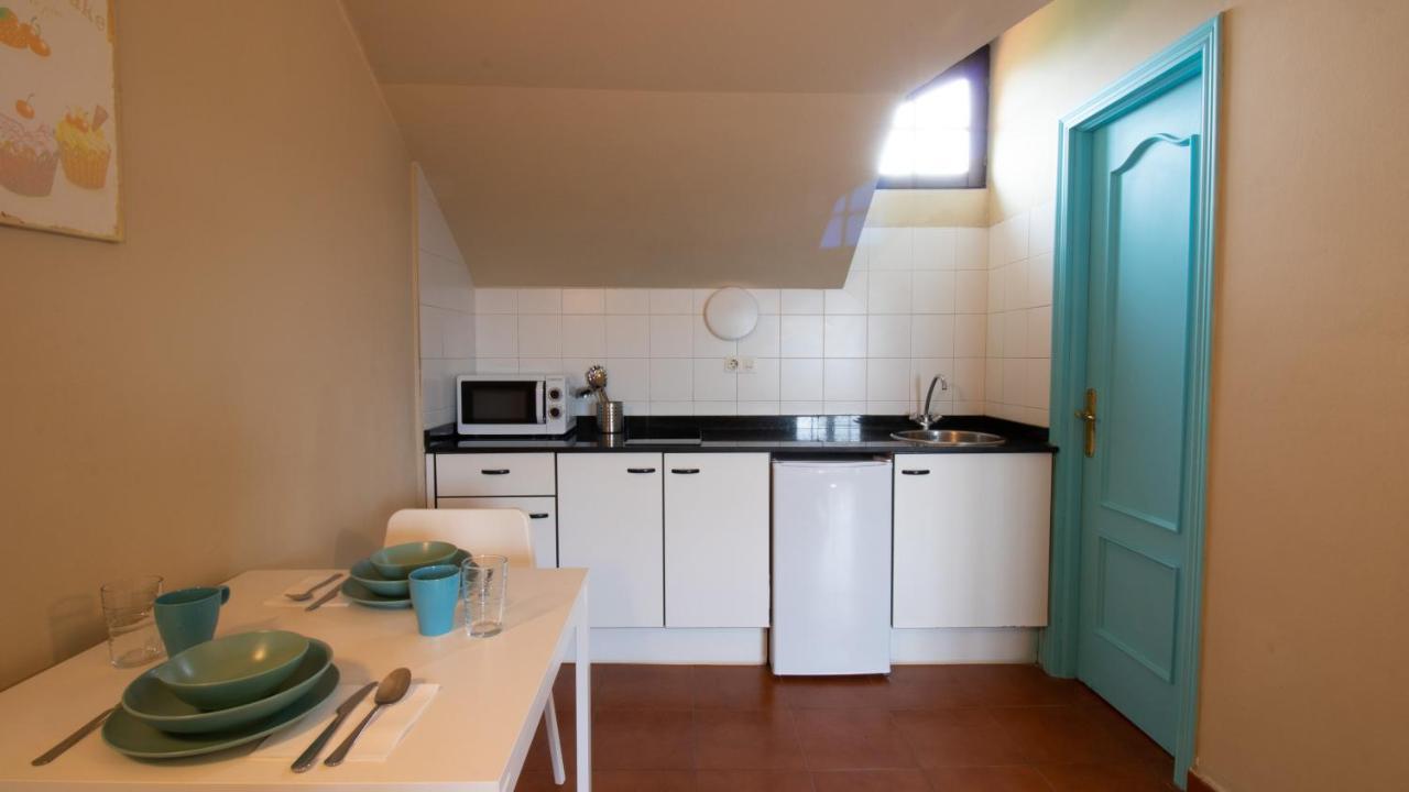 Studio with Balcony,1414396994:JPEG