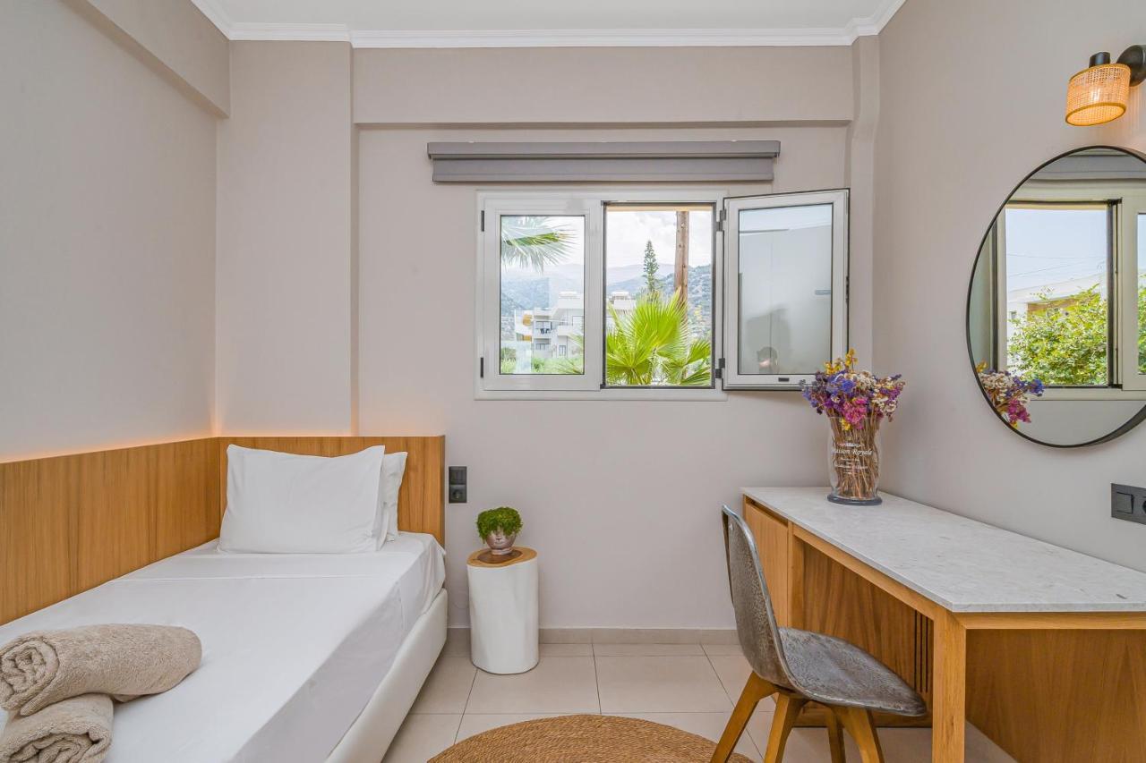 One-Bedroom Apartment Sunset Side Sea View
