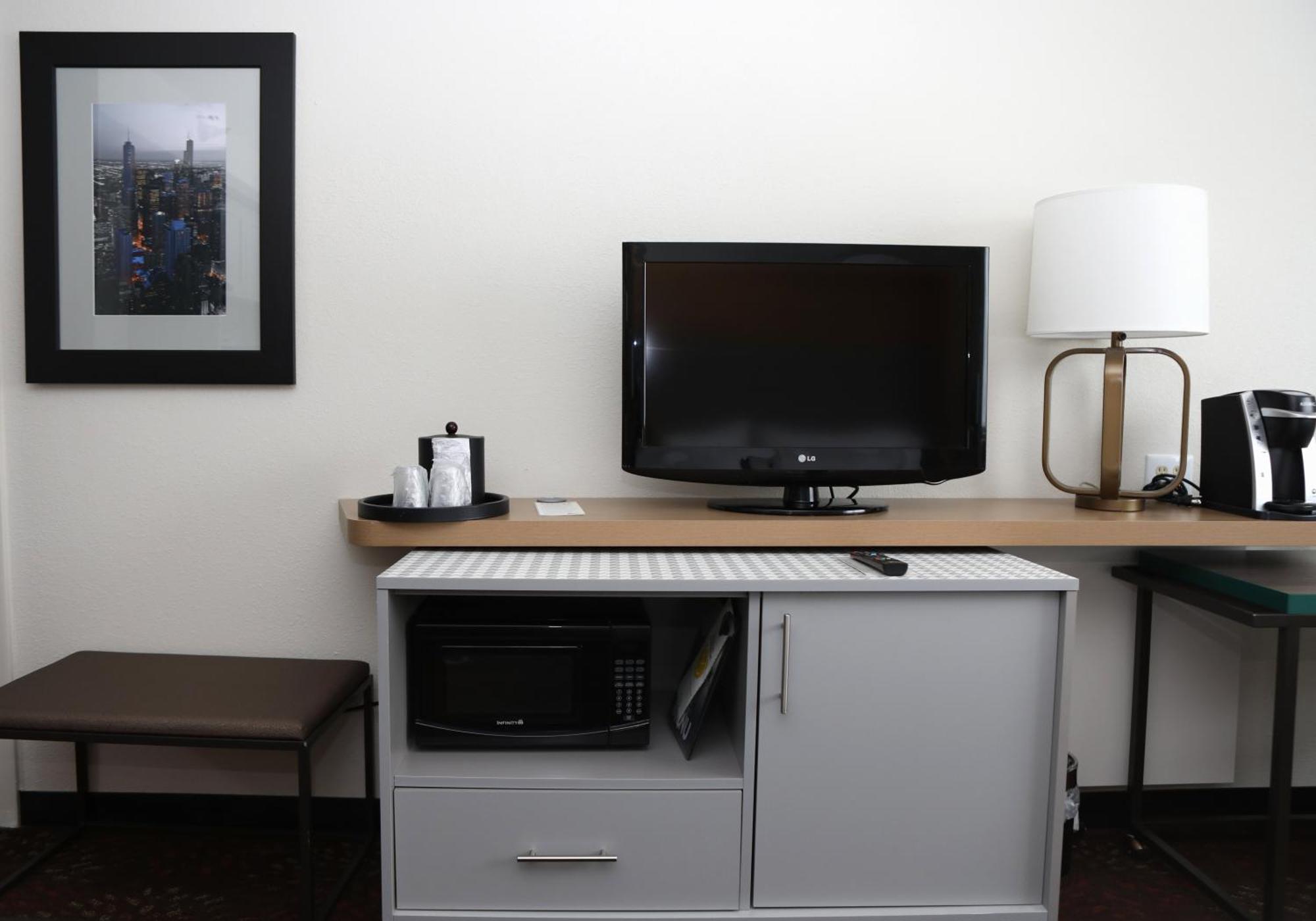 King Room with Roll In Shower - Non-Smoking,1434564715:JPEG