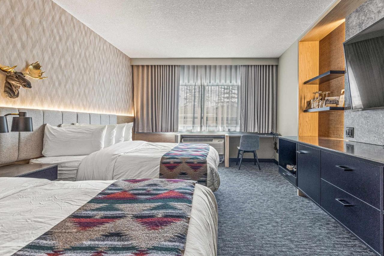 Queen Room with Two Queen Beds (Spa Not Included, Not Pet Friendly)