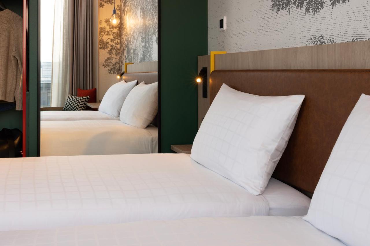 Deluxe Corner Twin Room