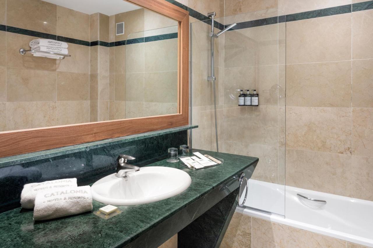 Quarto Família (2 Adultos + 2 Crianças)