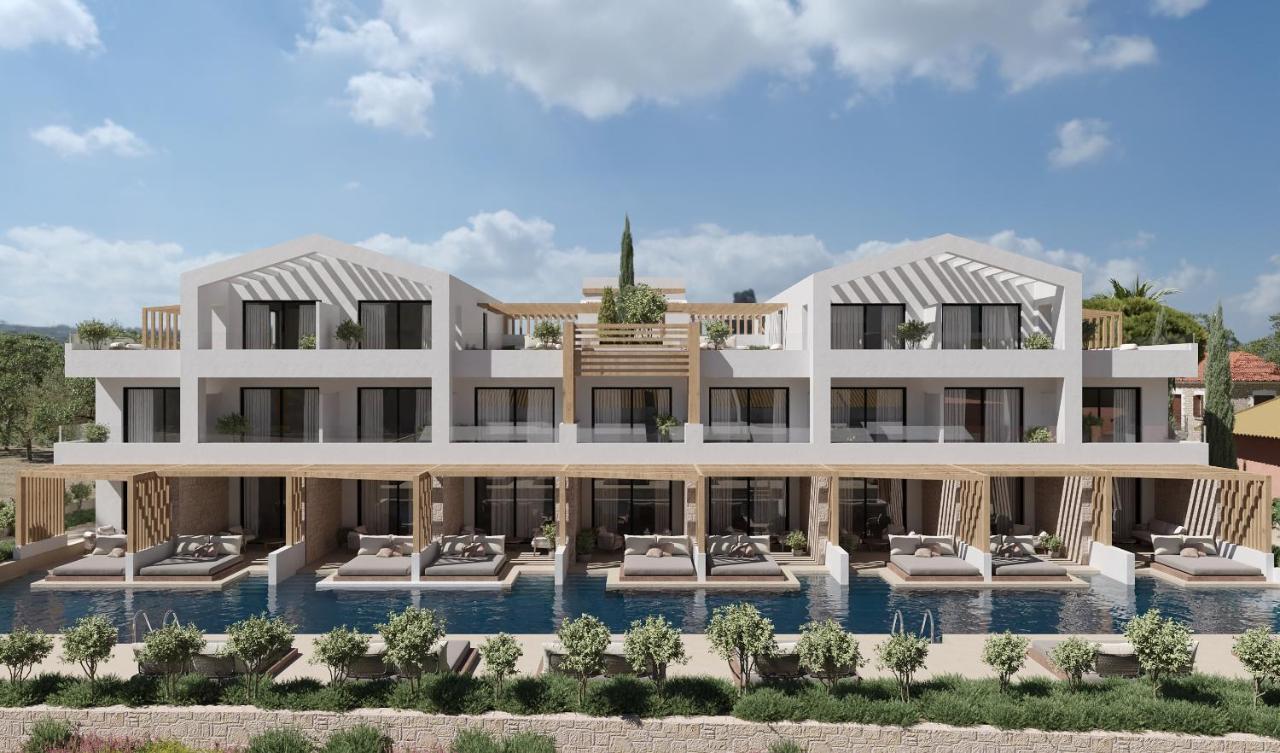 Deluxe Double or Twin Room Pool Access