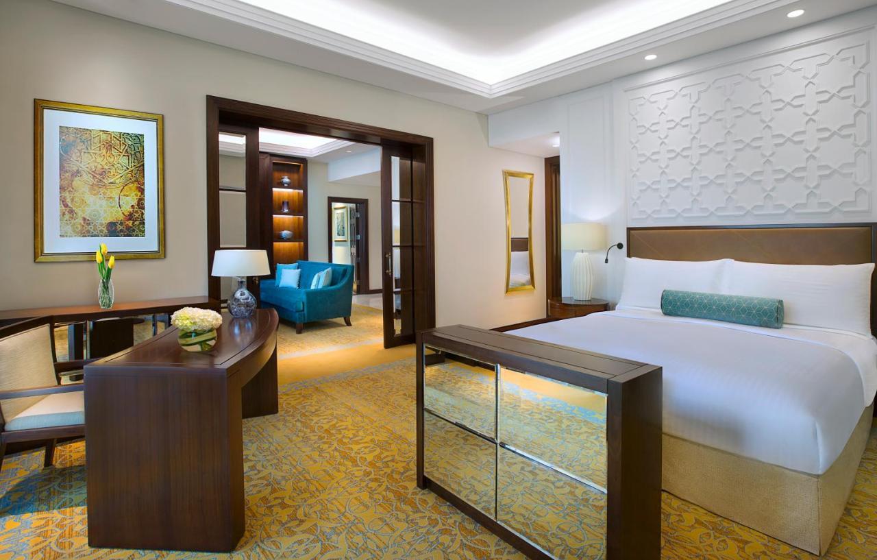 Suite Gulf mit 1 Schlafzimmer mit 1 Kingsize-Bett und Gartenblick