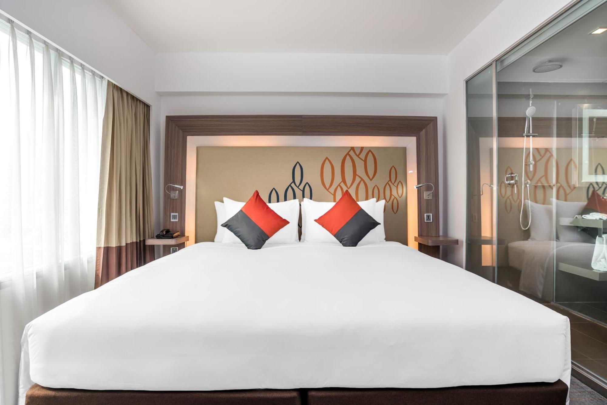 Zimmer mit Kingsize Bett