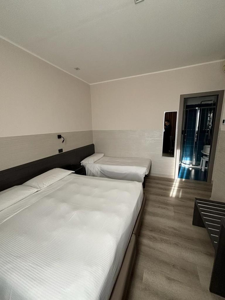 Triple Room,1499359402:JPEG