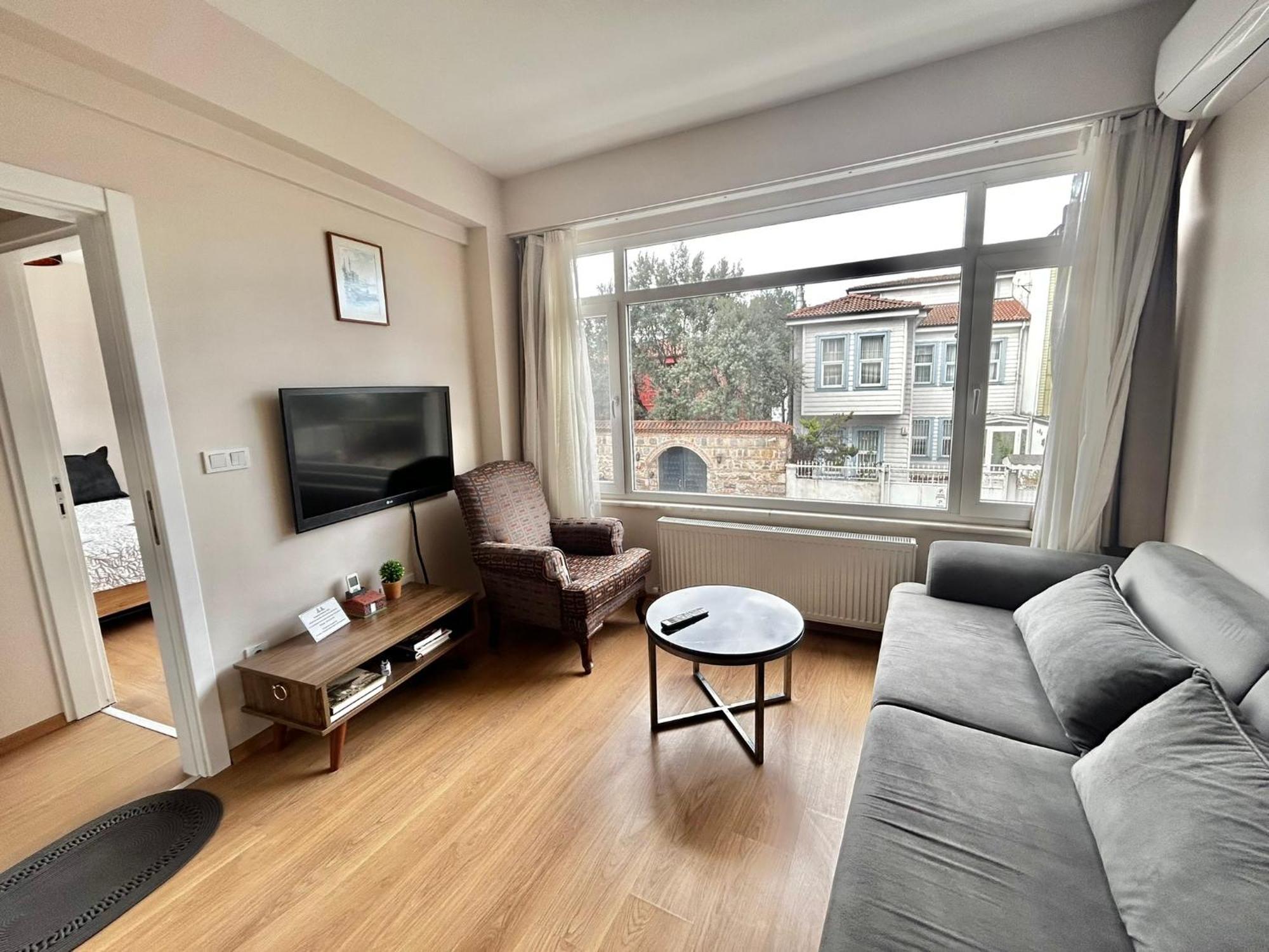 Standard Family Room,1622994216:JPEG
