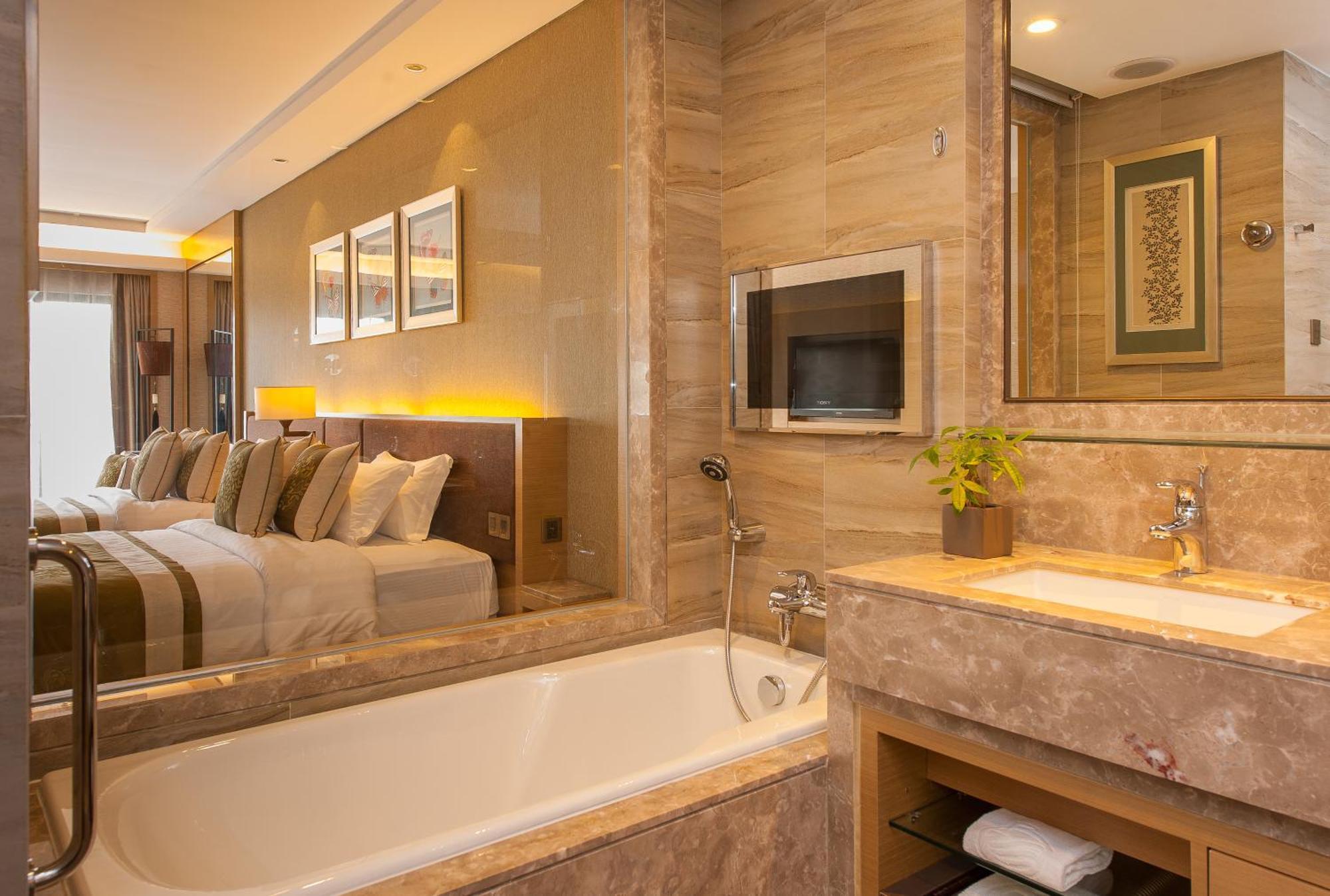 Grande Executive King Room