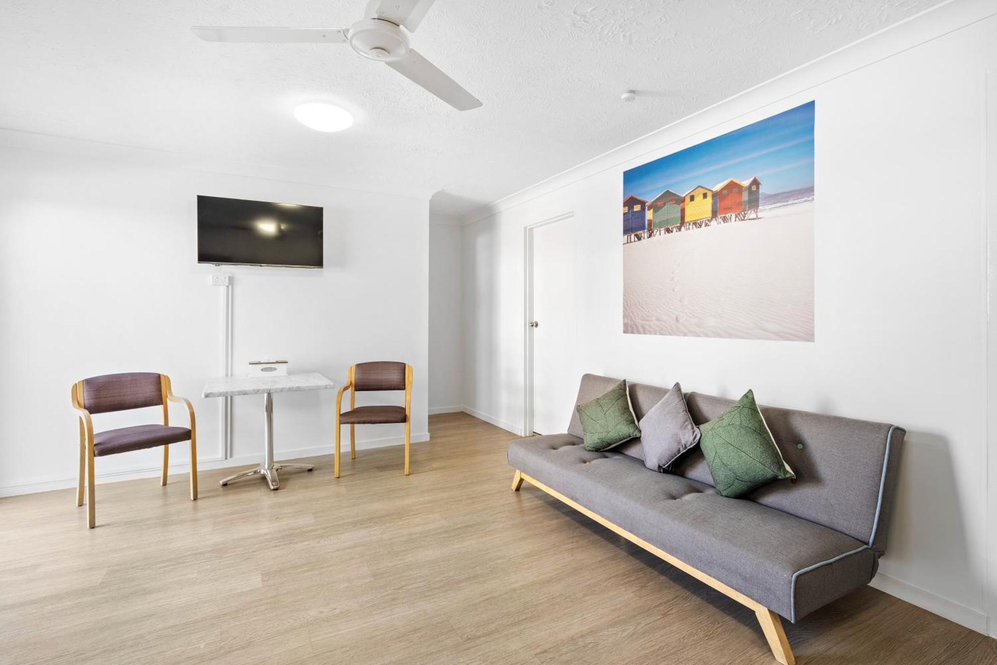 Deluxe Family Room