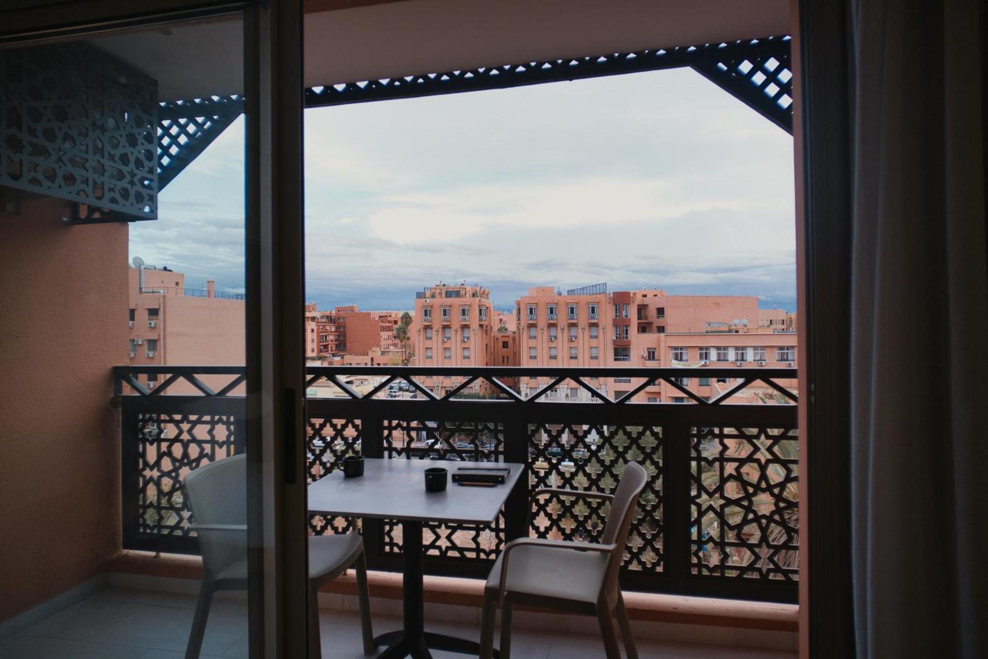 Deluxe Double or Twin Room Pool View