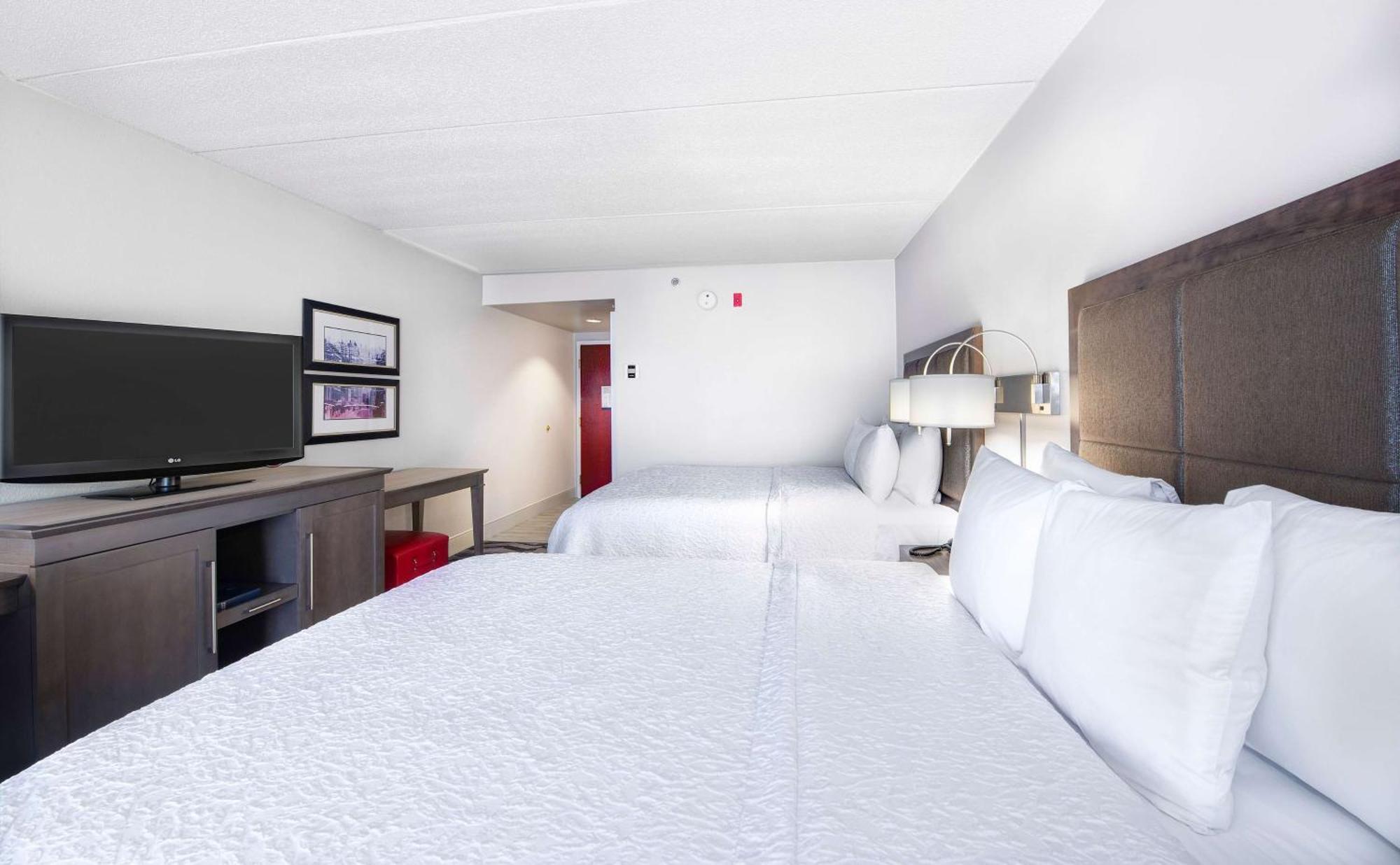 Room with Two Queen Beds - Non-Smoking,1544959192:JPEG