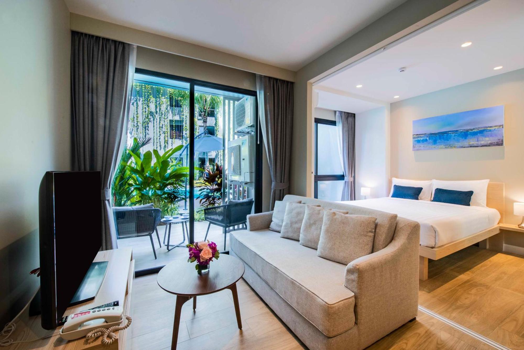 Suite 3 Chambres avec Terrasse Donnant sur Piscine