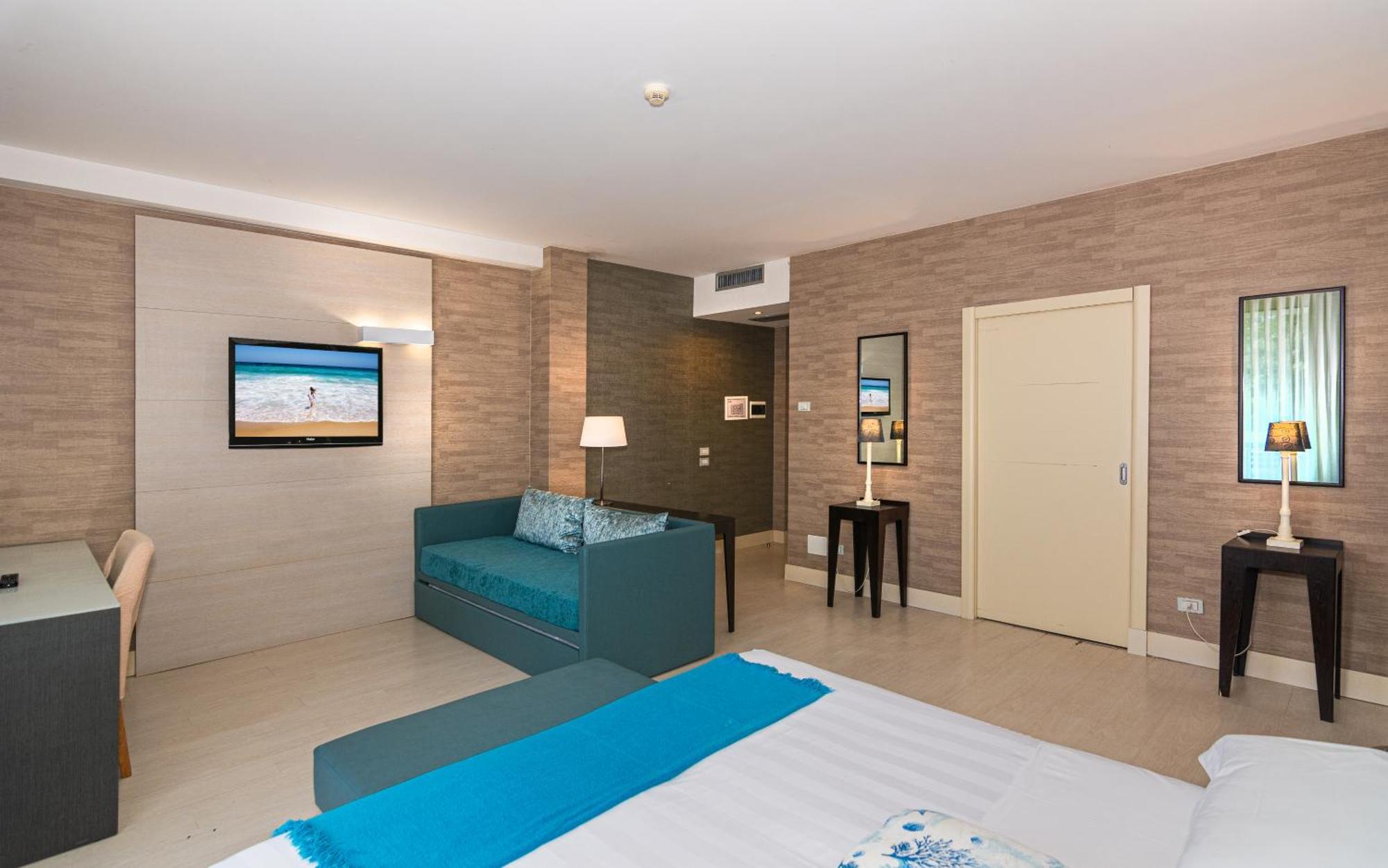 Superior Quadruple Room Annex