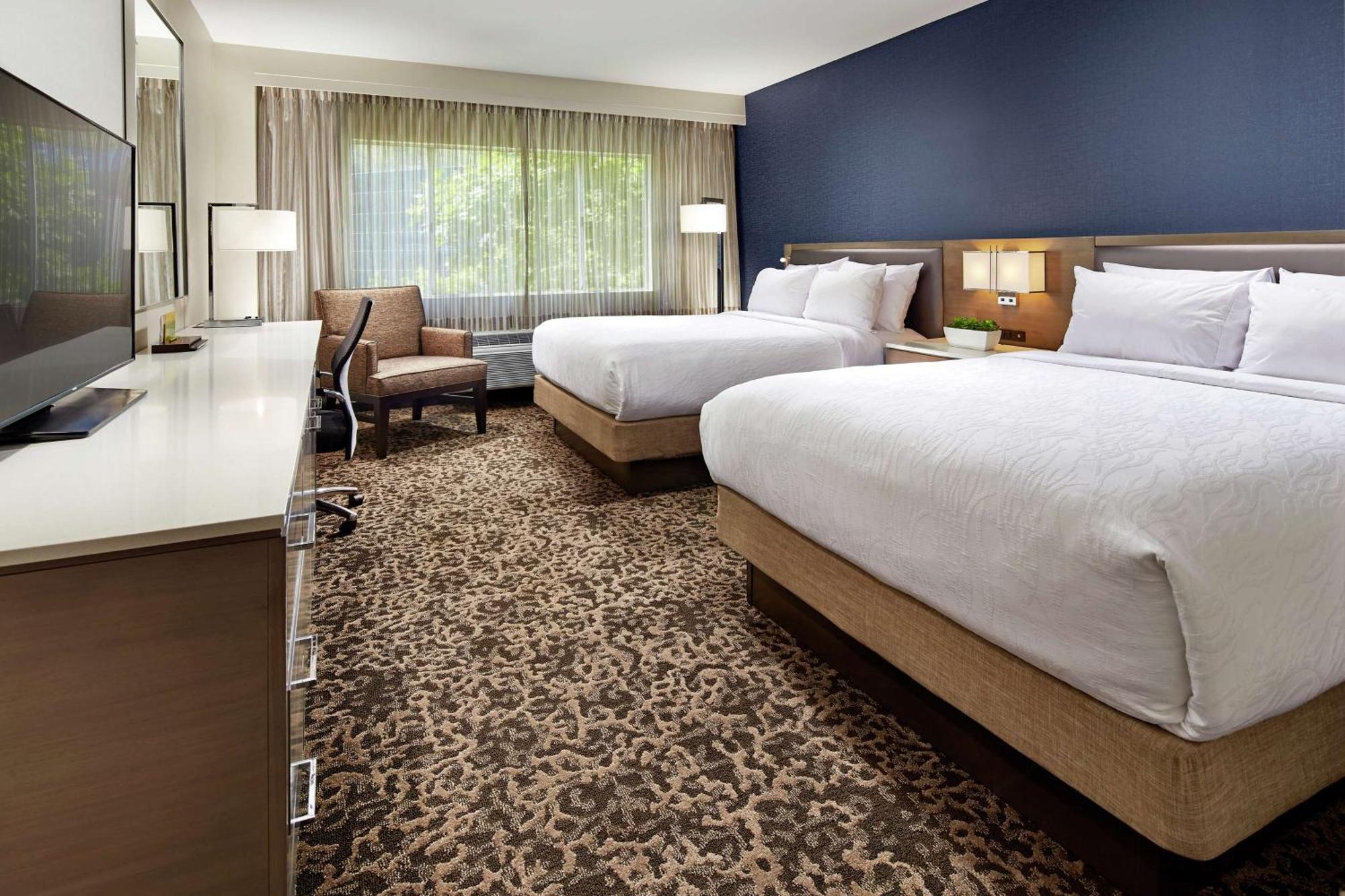 Queen Room Two Queen Beds