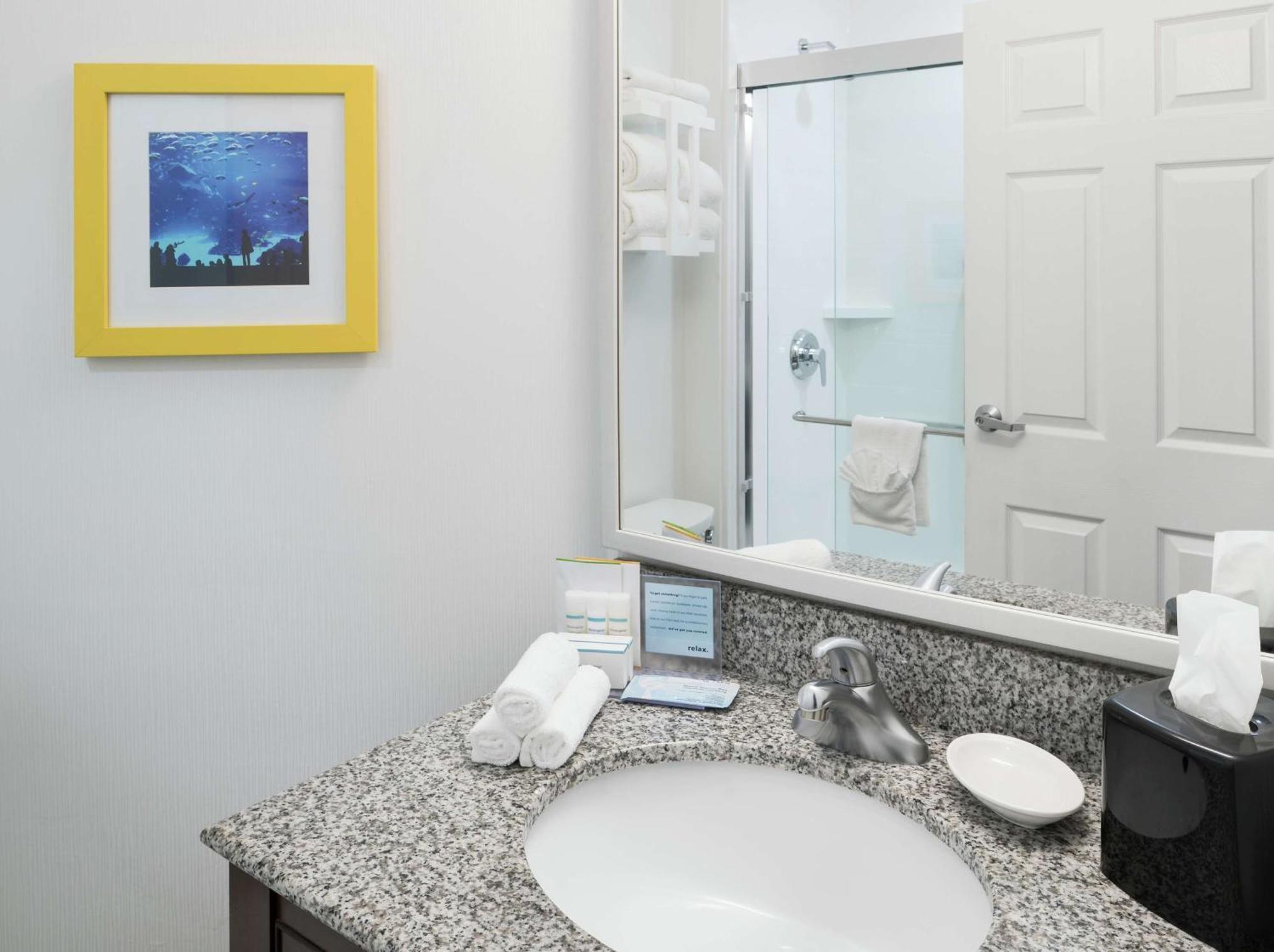 King Room with King Bed - Non-Smoking,1552124827:JPEG