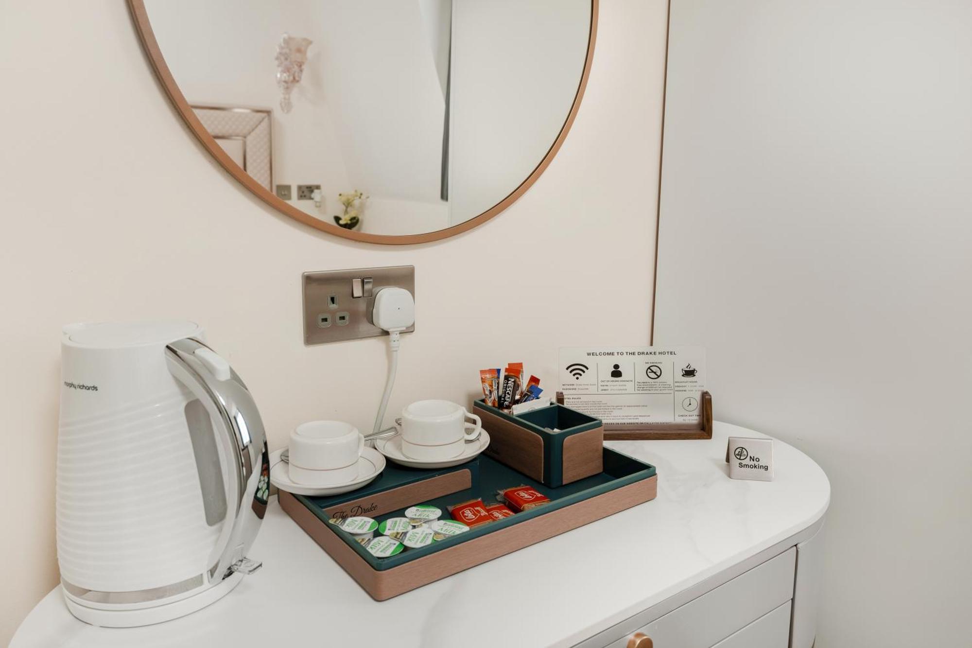 Deluxe Single Room