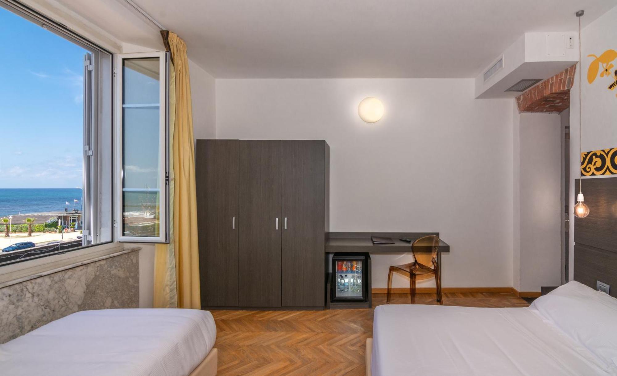 Triple Room Sea View