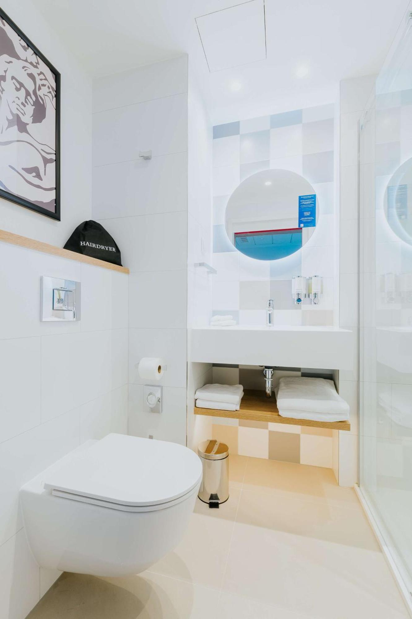 Super King Room,1557083731:JPEG