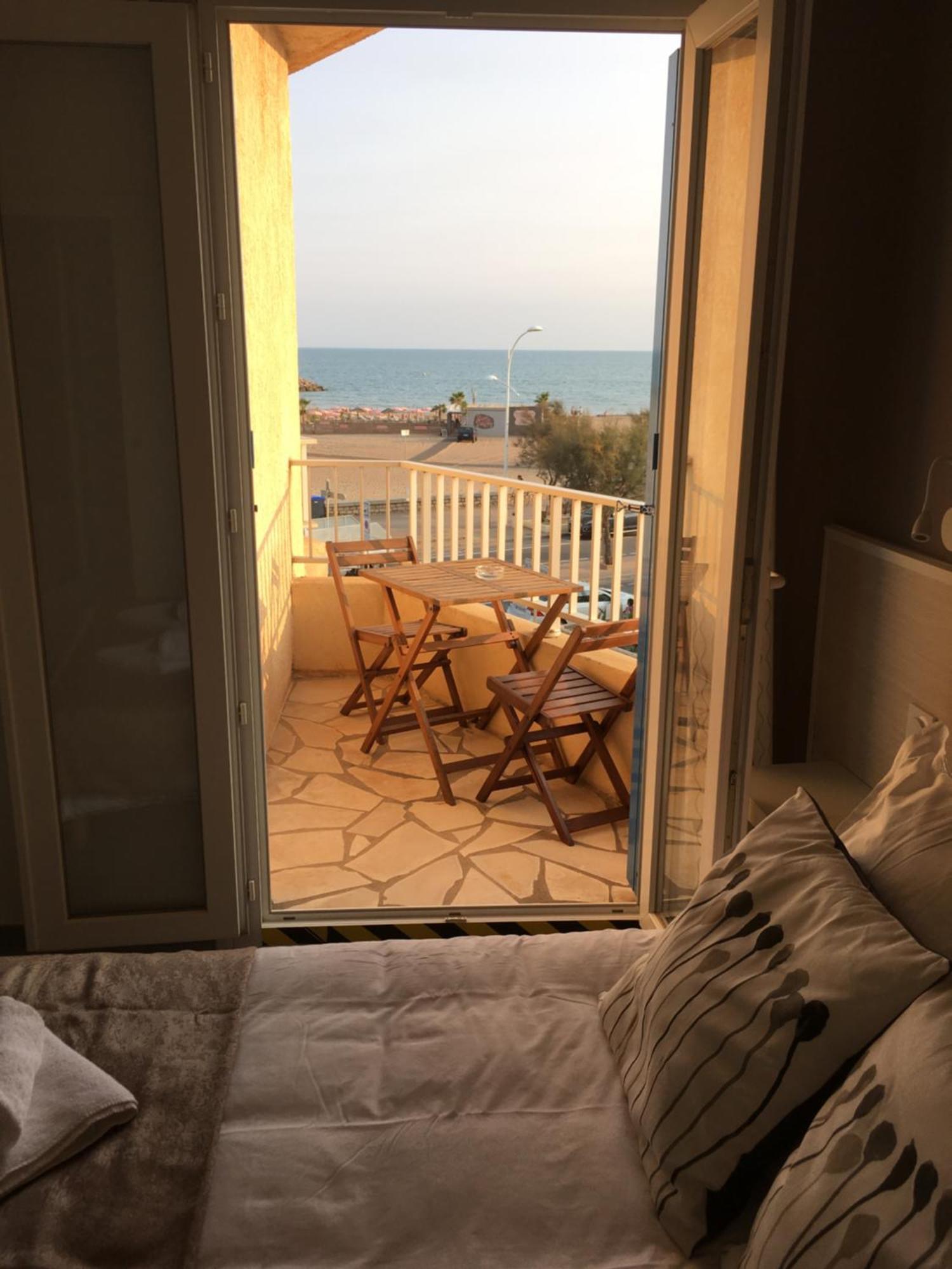 Double Room Balcony Sea Street View,1576837067:JPEG