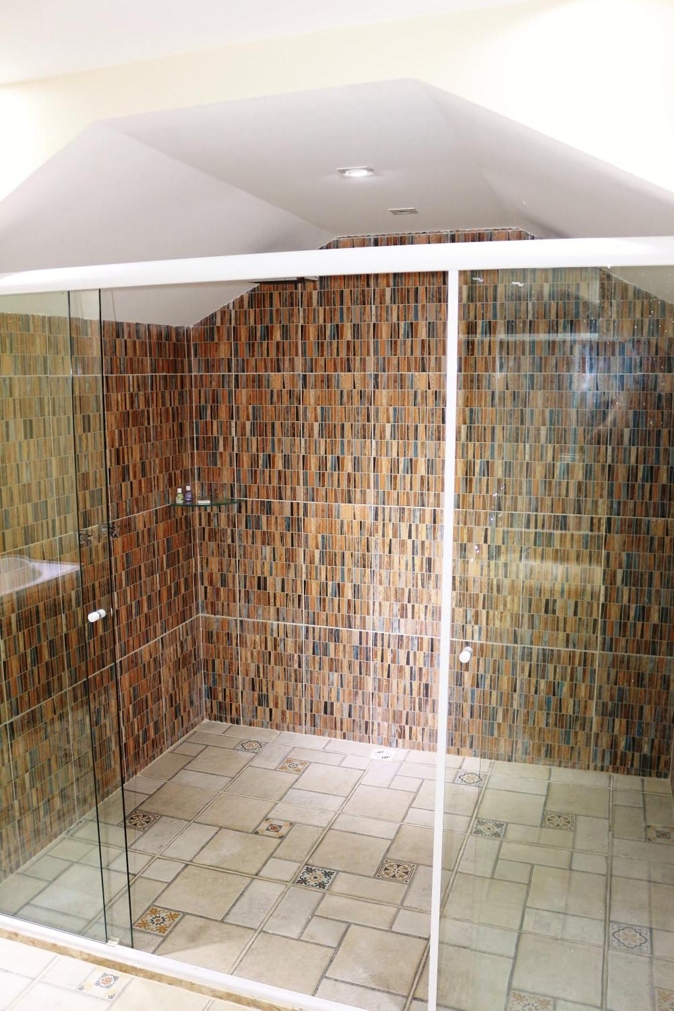Suite Principal com Banheira