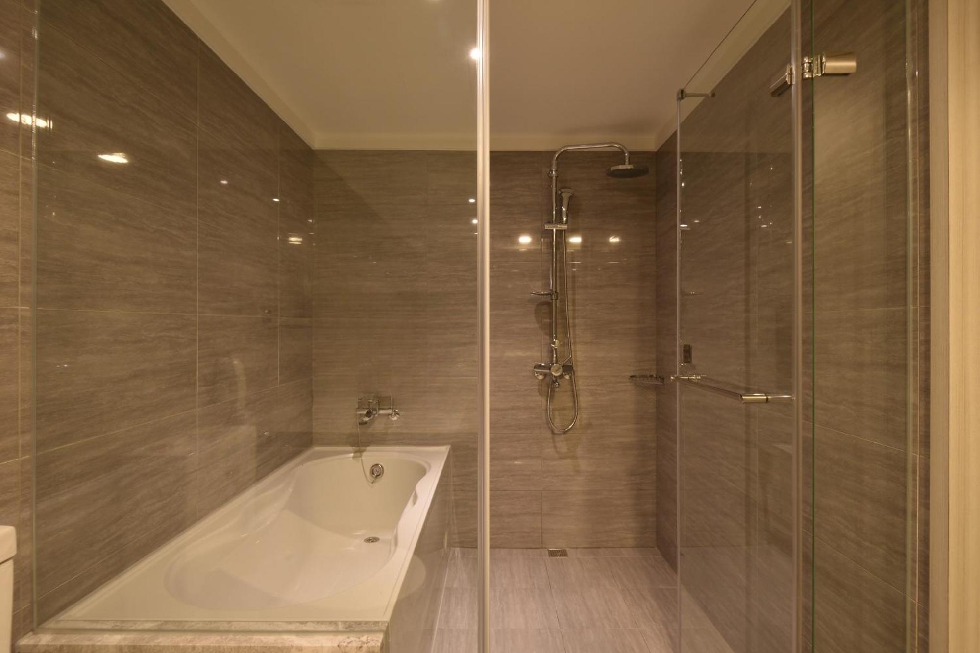 Executive King Room
