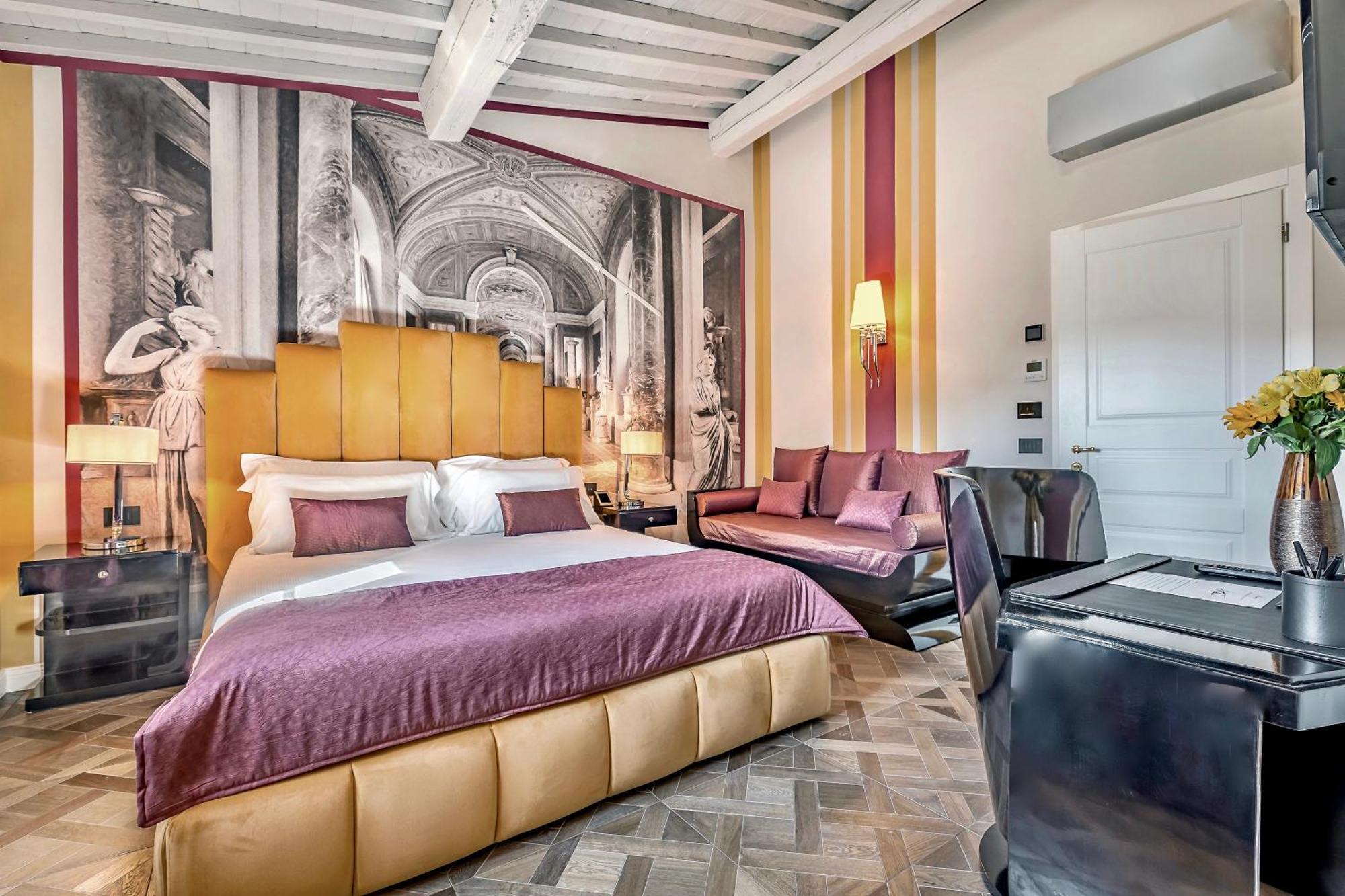 Deluxe King Room Cathedral View