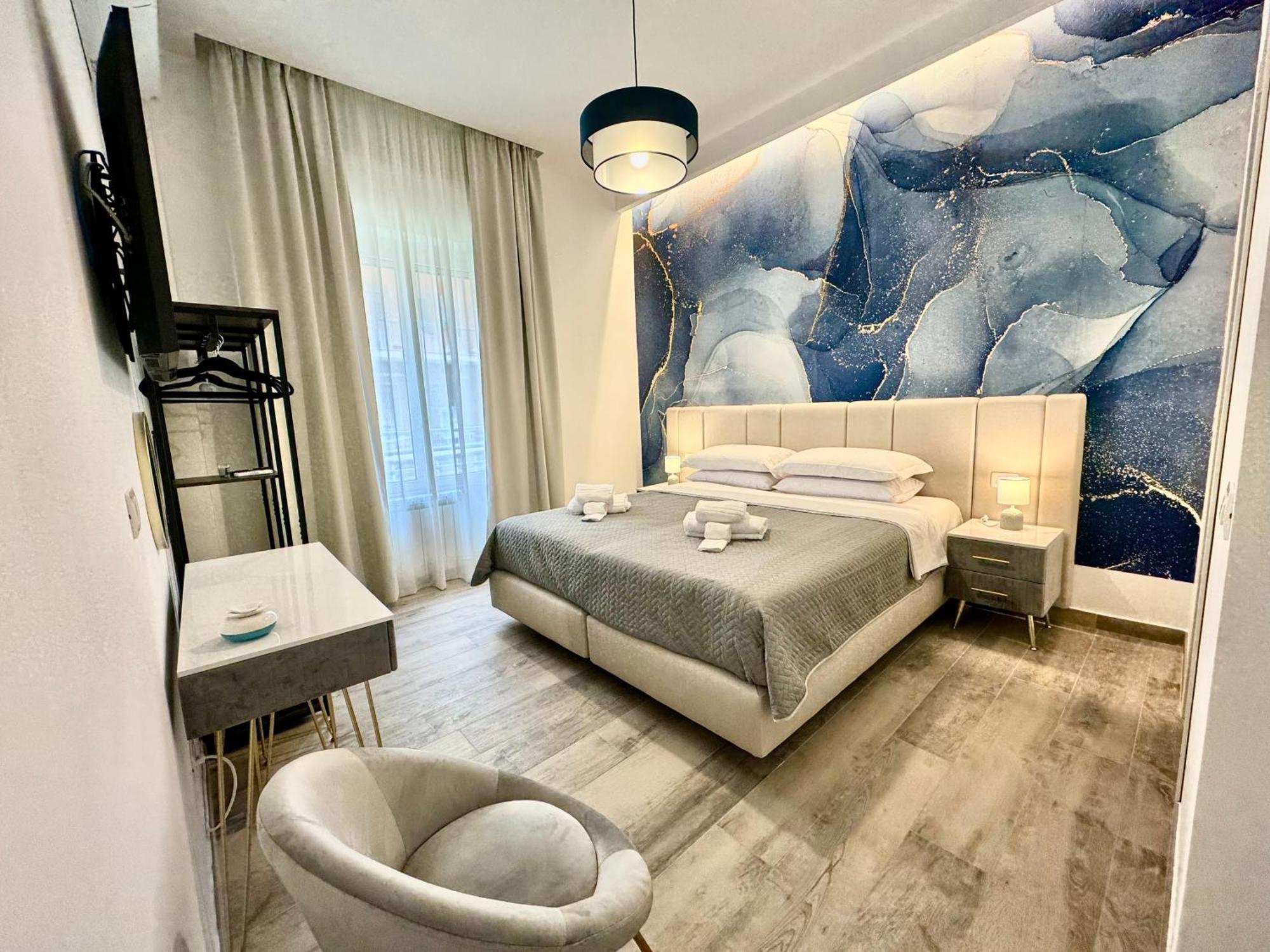 Quarto Deluxe com Cama de Casal ou 2 de Solteiro