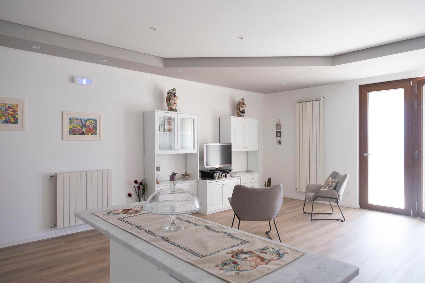 Standard King Room,1609891488:JPEG