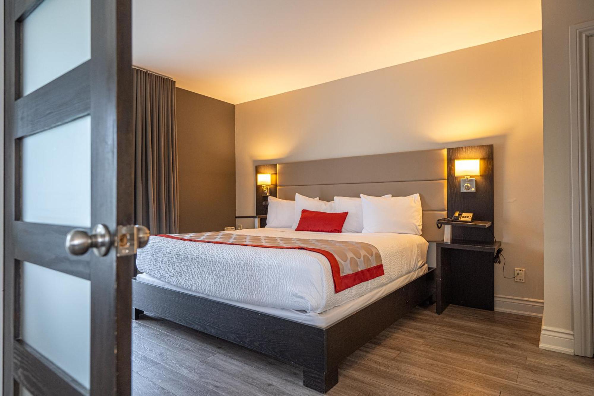 1 King Mobility Accessible Studio Suite, Water Front, Non-Smoking