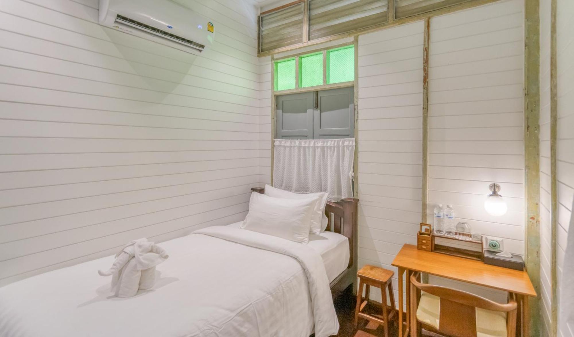 Budget Single Room