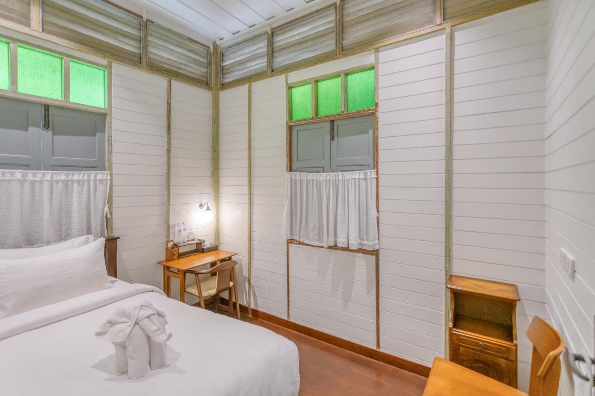 Budget Single Room