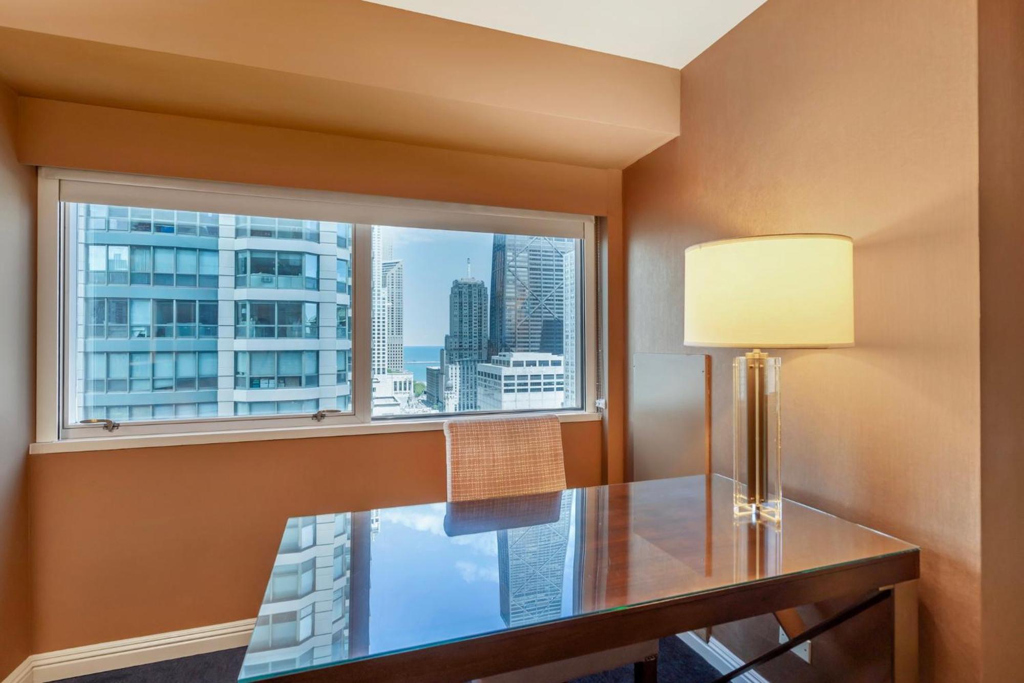 One Bedroom Suite 1 King Bed