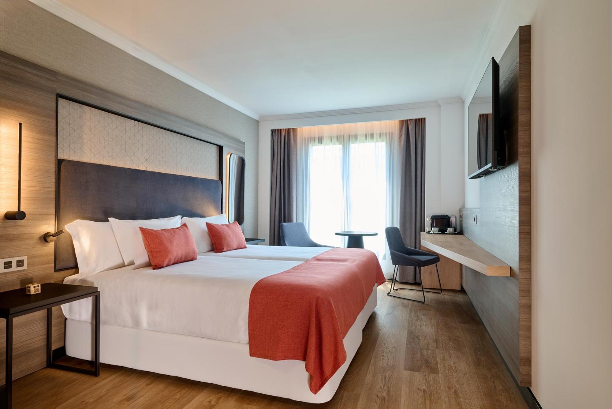 Premium Twin Room