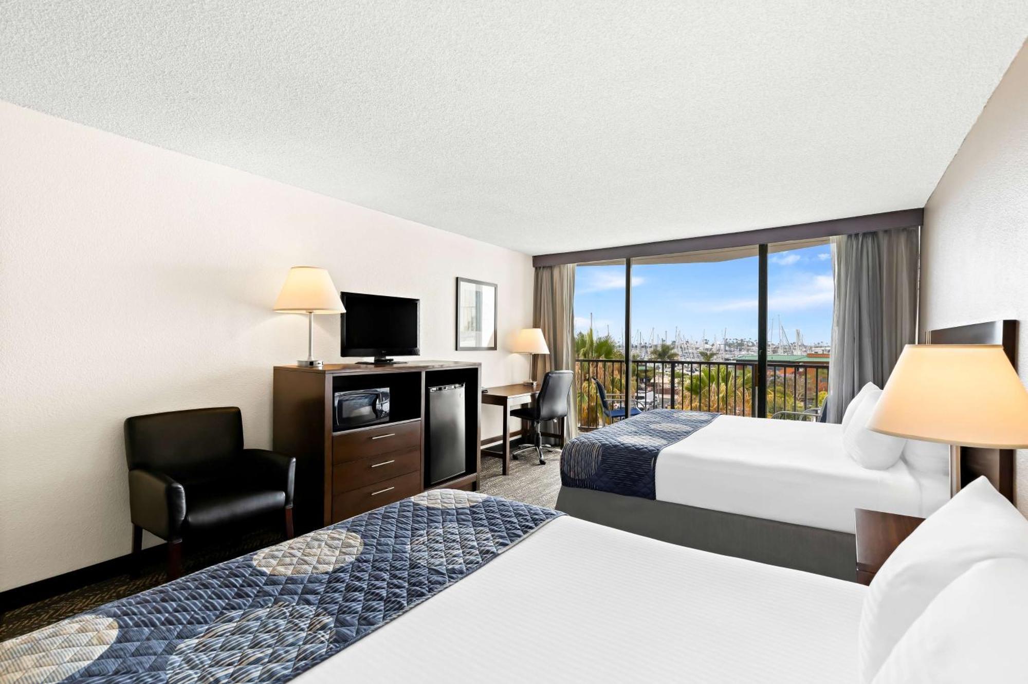 Queen Room Two Queen Beds Balcony City View or Smoking