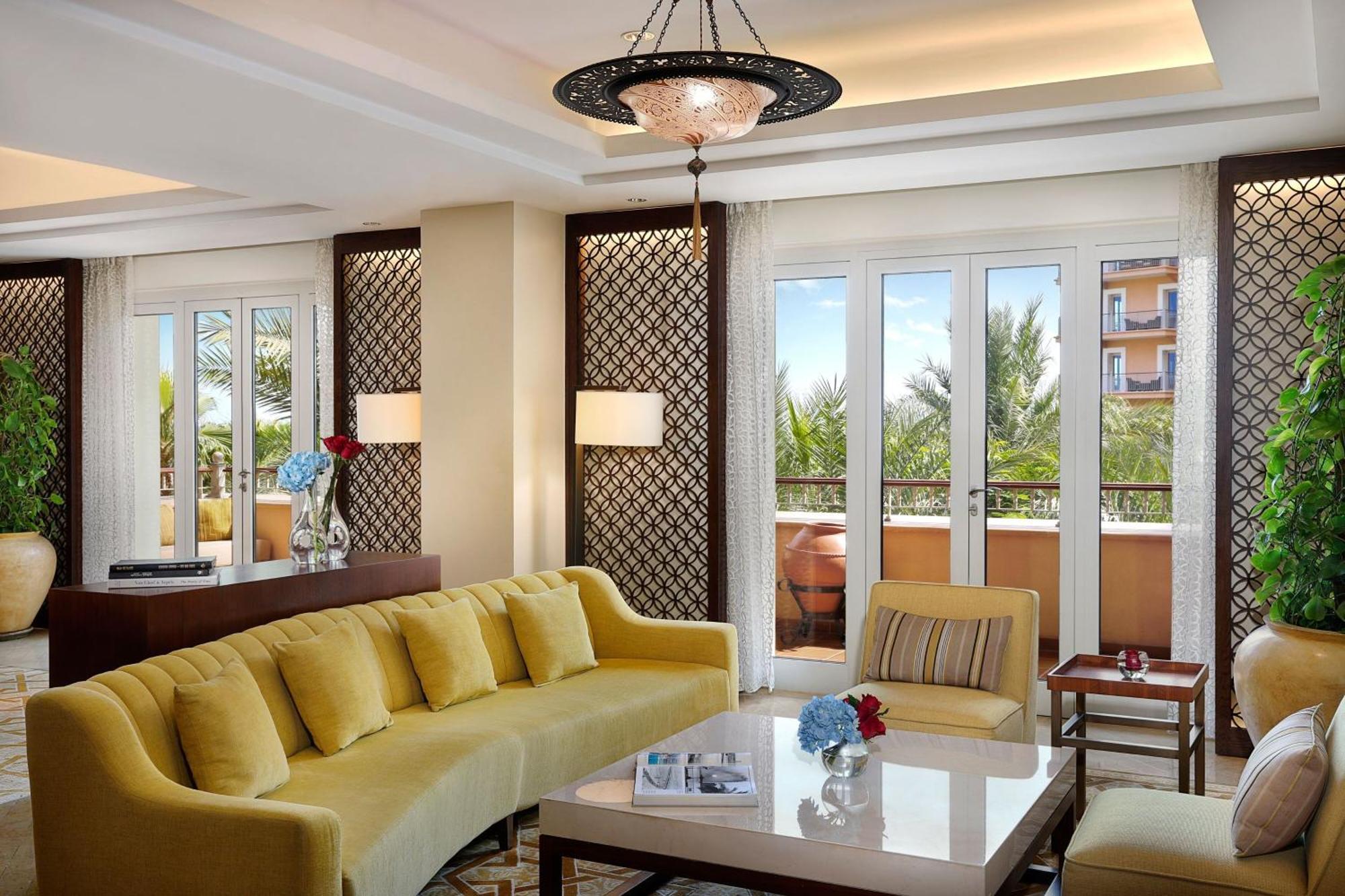 Suite mit 1 Schlafzimmer mit 1 Kingsize-Bett und Gartenblick
