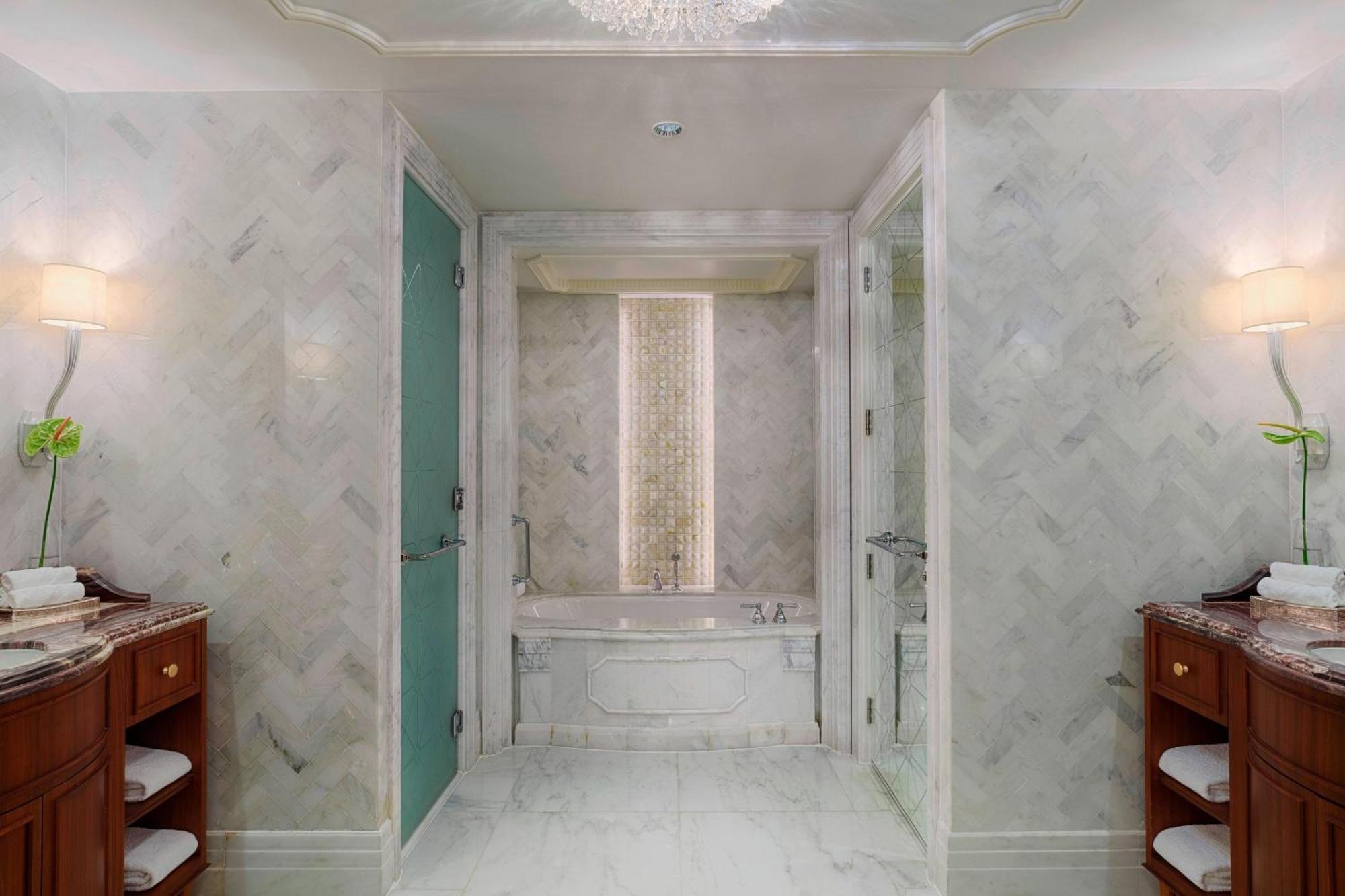 The St Regis Suite 1 Bedroom Executive Suite 1 King