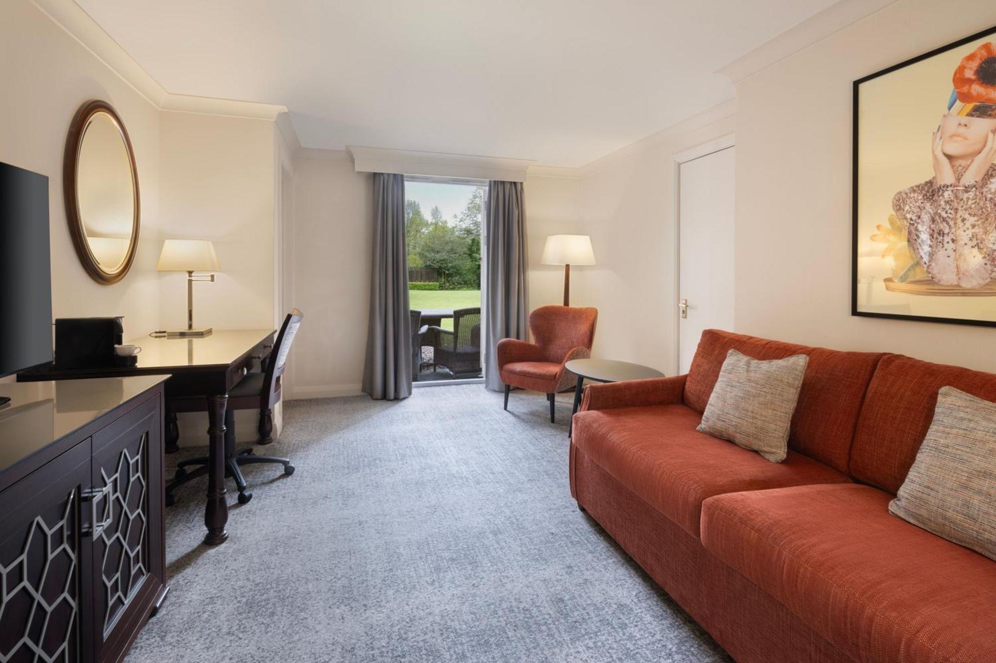 Junior King Suite