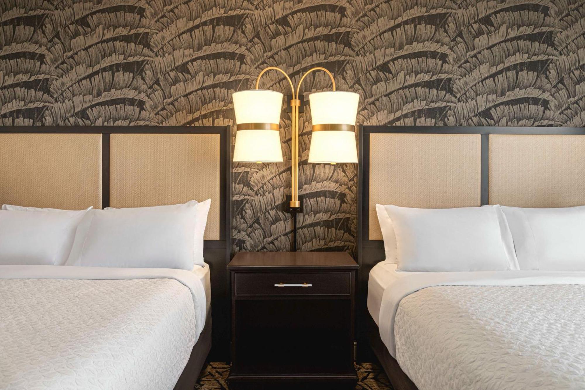 Queen Suite Two Queen Beds