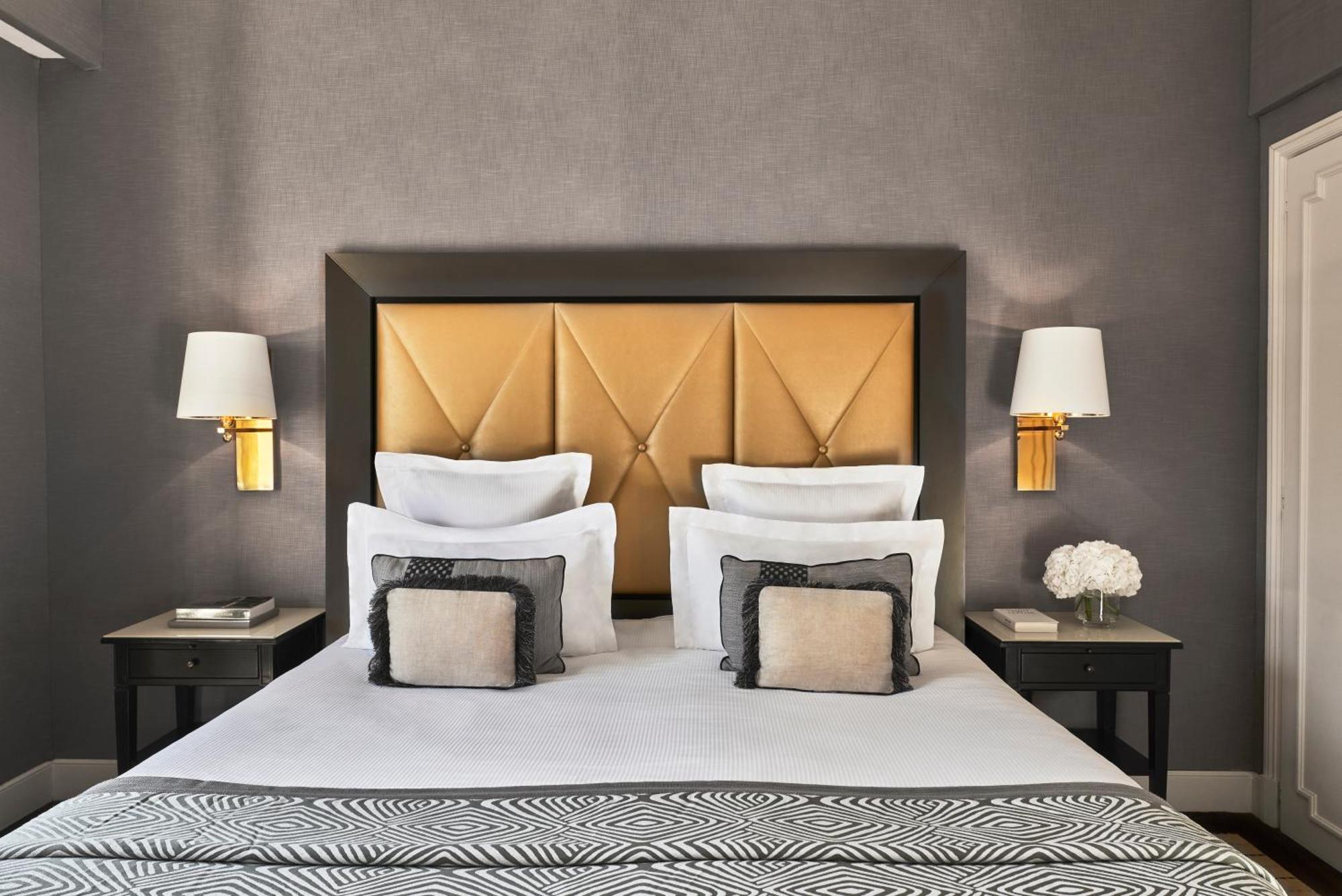 Deluxe Room with partial sea view