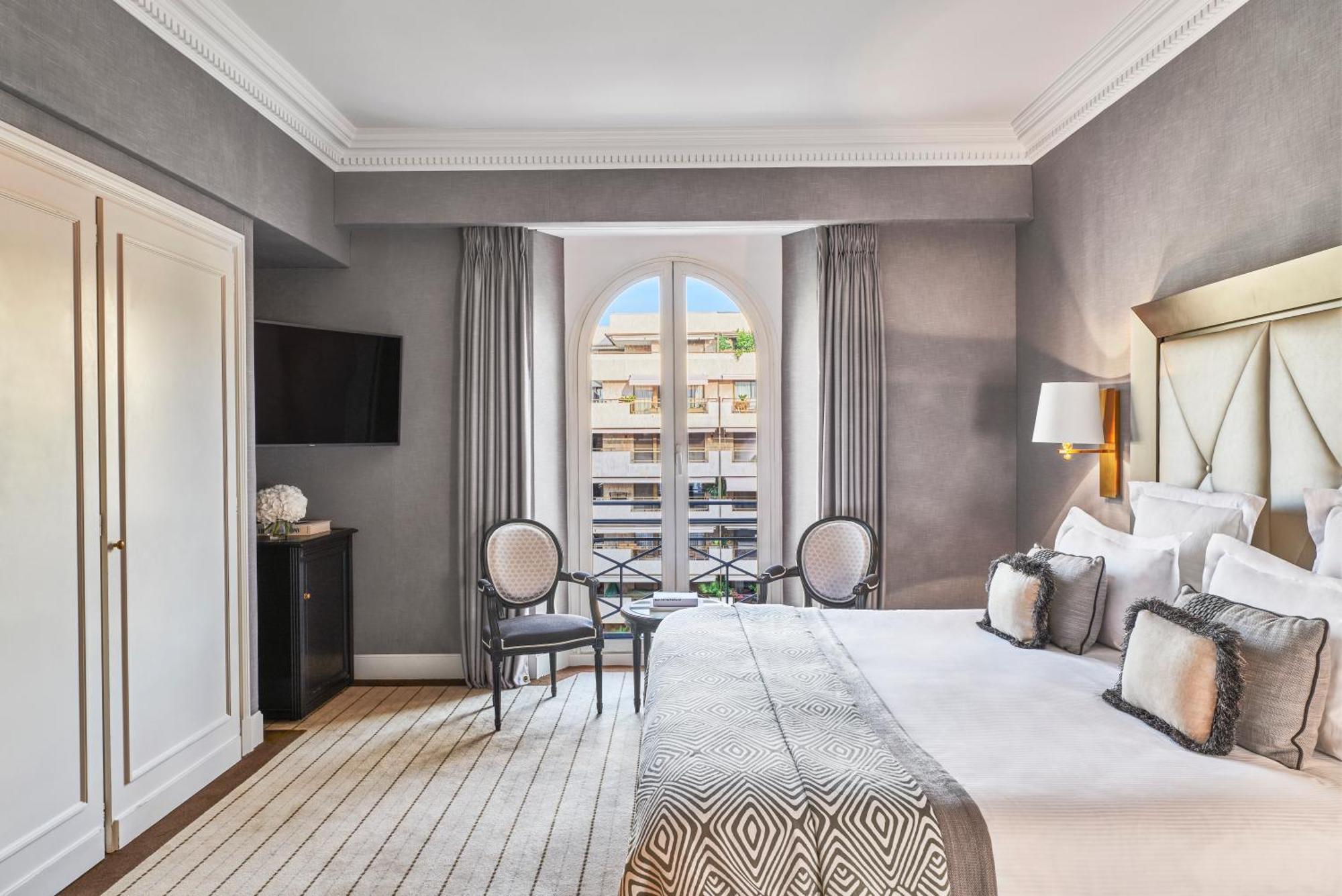 Deluxe  Room City View