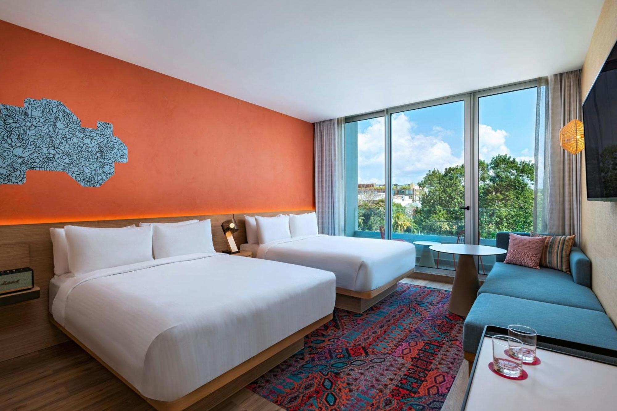 Breezy Guest room, 2 Queen, Balcony