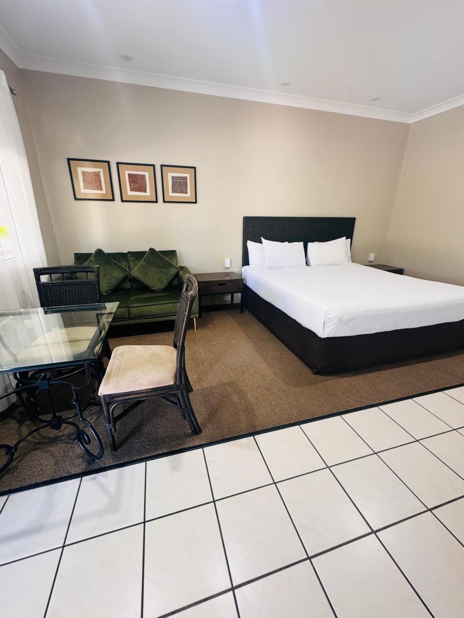 Superior King Room Spa Bath