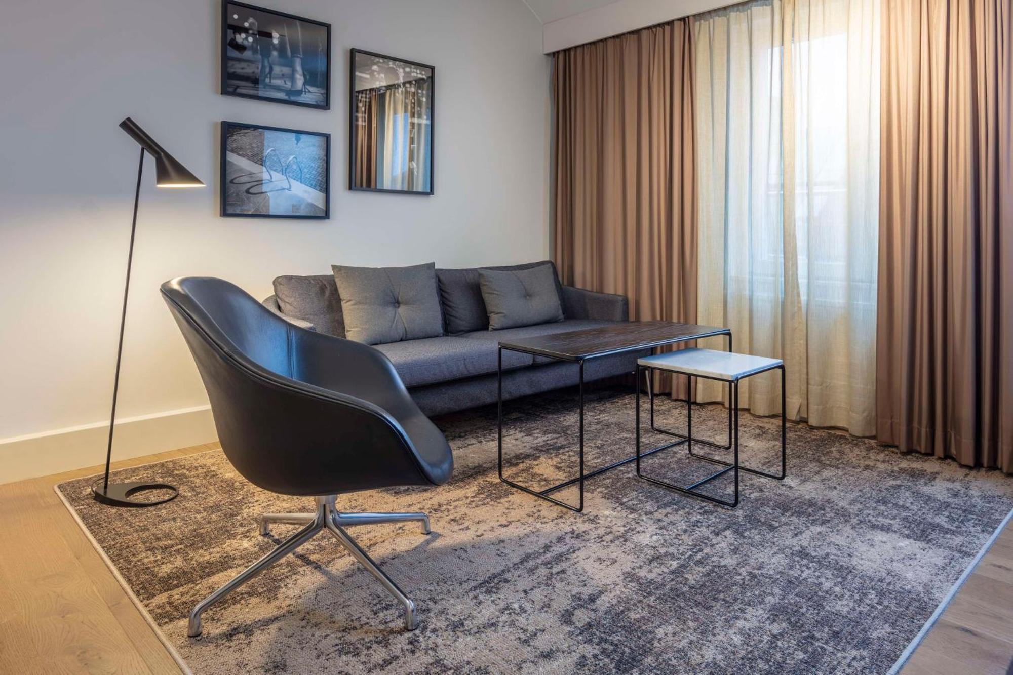 Junior Suite- min 25 years of age acceptable,1645011601:JPEG