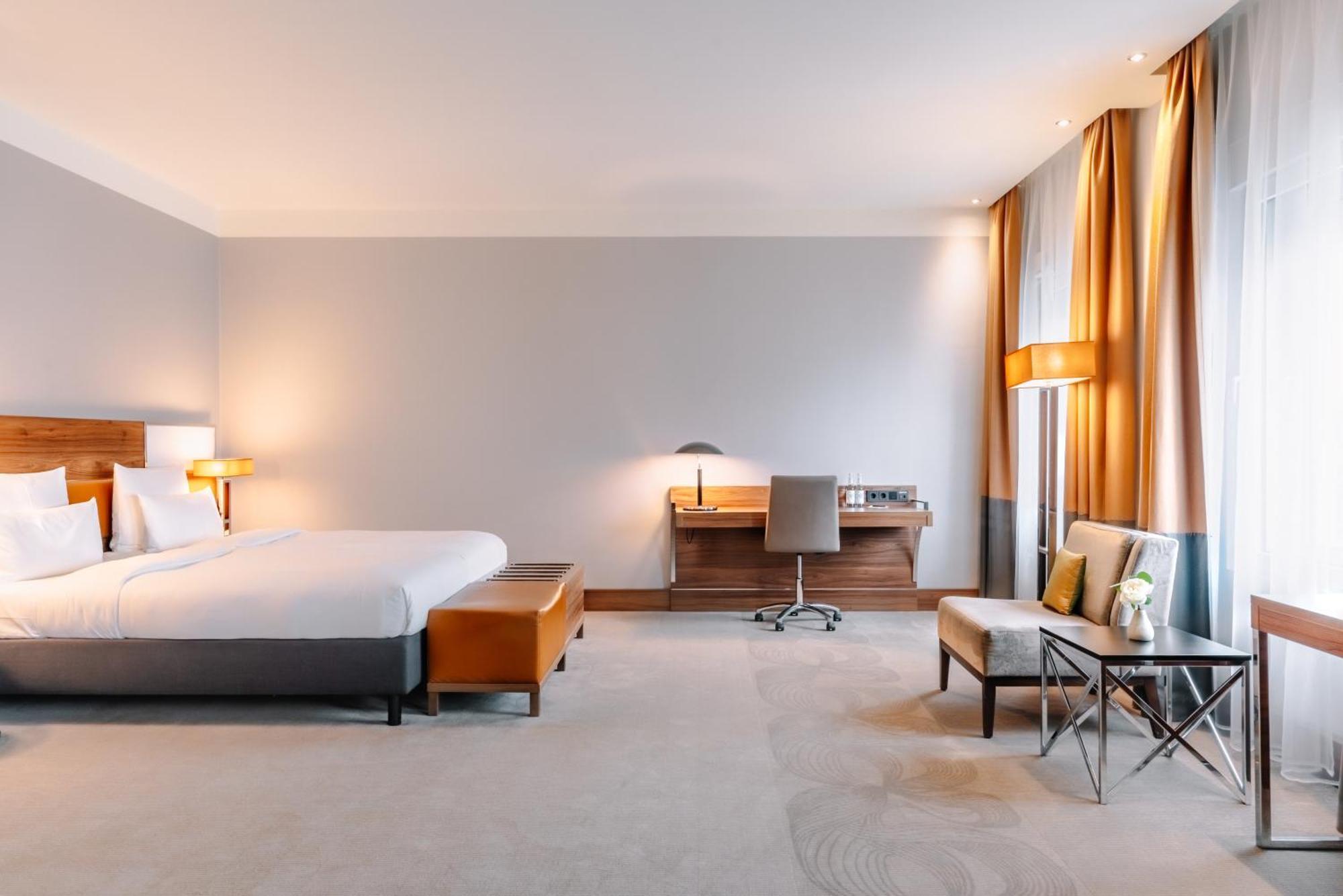 King Junior Suite,1646886977:JPEG